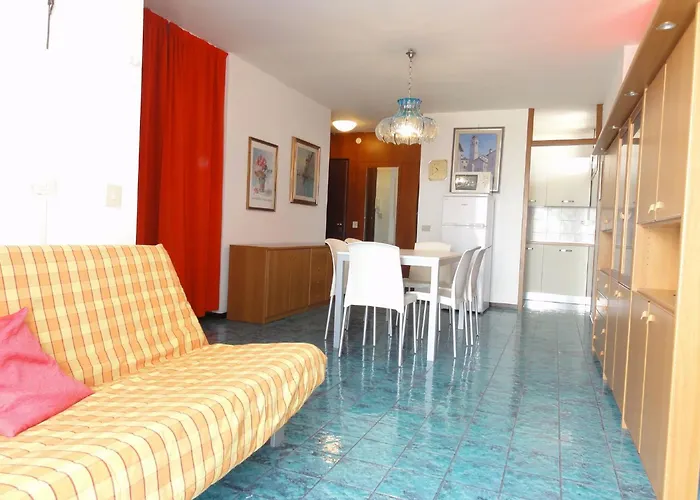 Bright Close To The Sea * Bibione