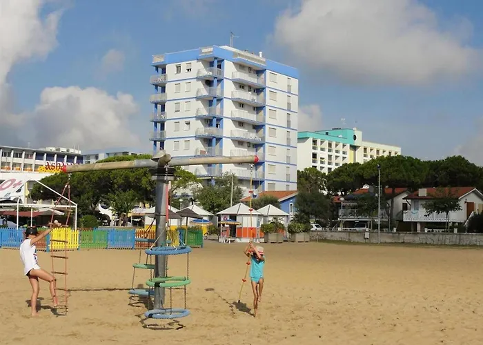 Lägenhet Bright Close To The Sea